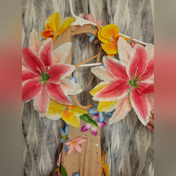 Dress - Picture 3 of 4